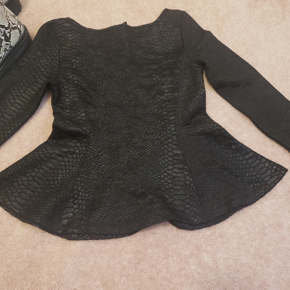 H&M Peplum Top - Picture 4 of 10